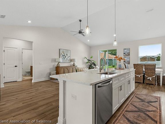 5th image of 4439 Romano St