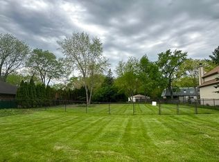 6522 Bentley Ave, Willowbrook, IL 60527