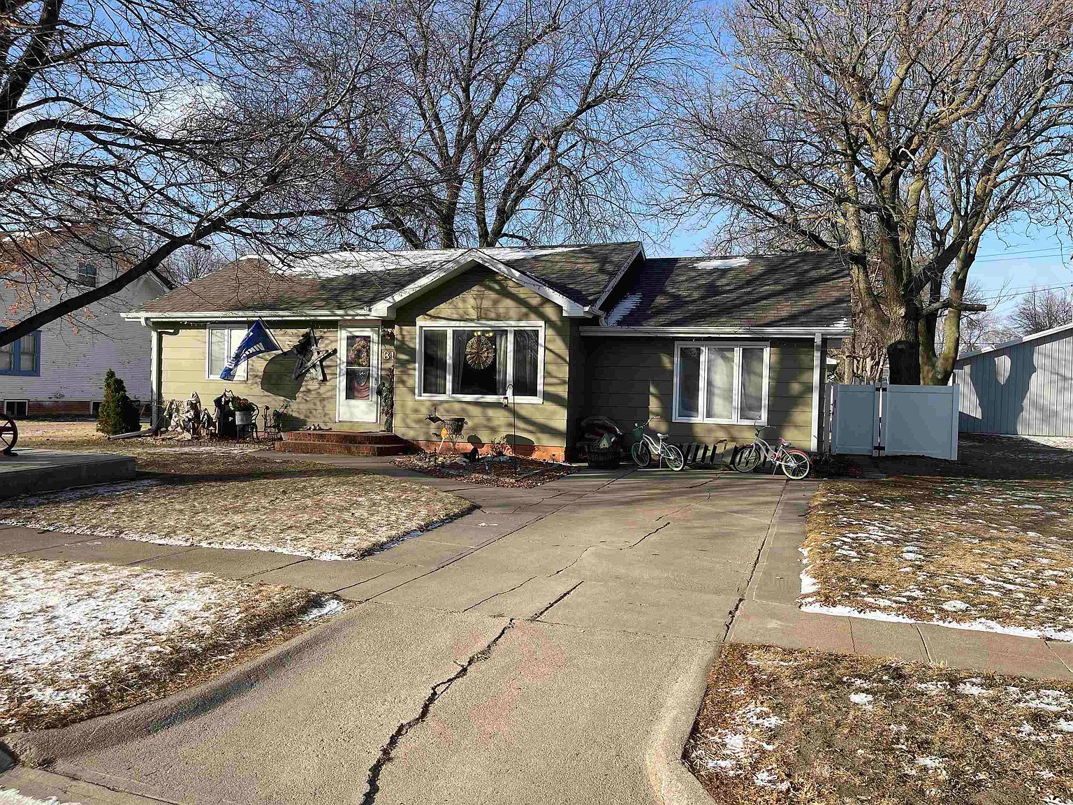 313 Montrose Ave Bertrand NE 68927 Zillow