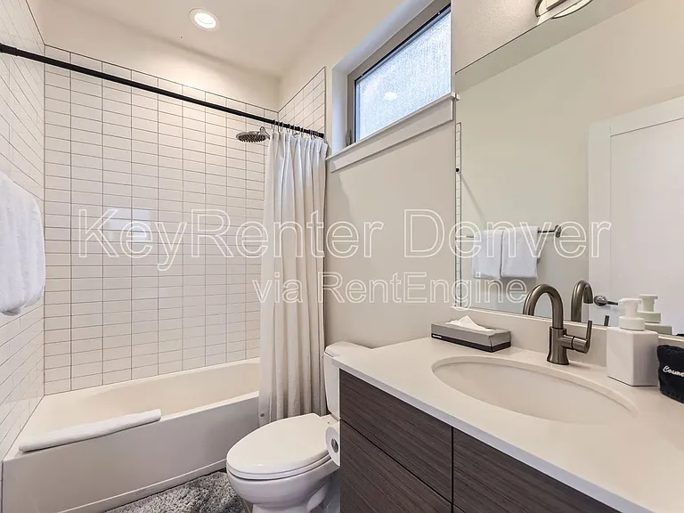 1212 N Perry St — Photo 15