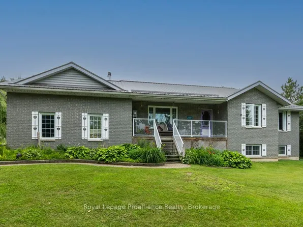 697 Gunter Settlement Rd, Quinte West, ON K8V 5P6
