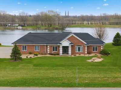 2104 332nd Ave, Dyersville, IA, 52040