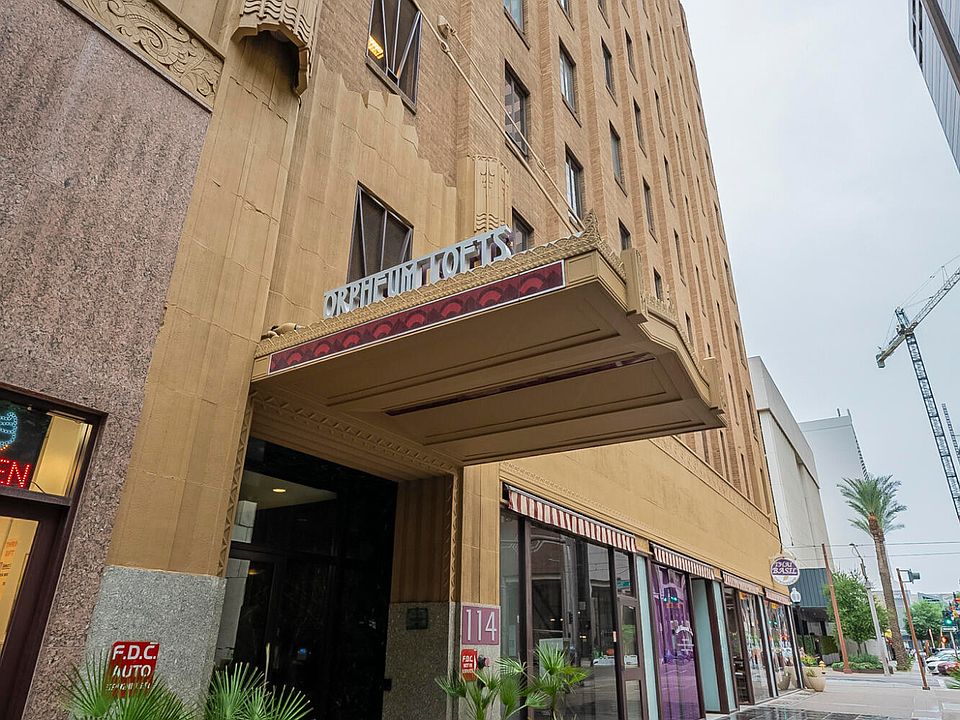 1st image of 114 W ADAMS Street #1007