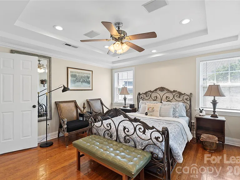 703 S Summit Ave #2 — Photo 20