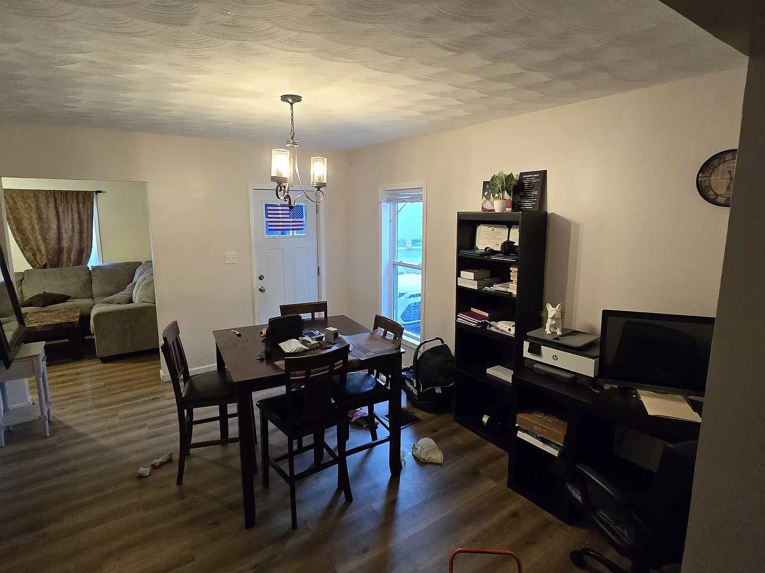 609 Grant St — Photo 3