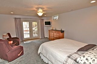 4th image of 56 Lakewood Villa St