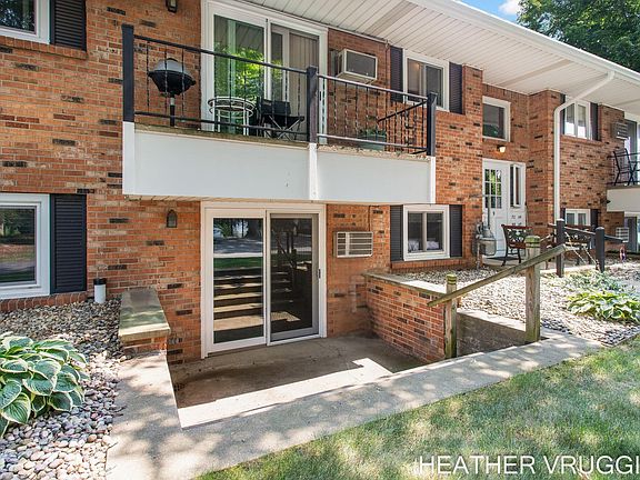 2nd image of 5250 Southbrook Ct Unit 66