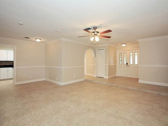 2nd image of 8157 NW 67th Ave