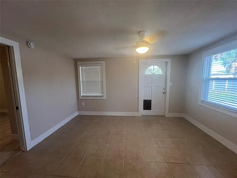 249 Seminole Blvd NW — Photo 10