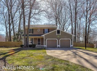 18138 Trillium Dr, Spring Lake, MI 49456