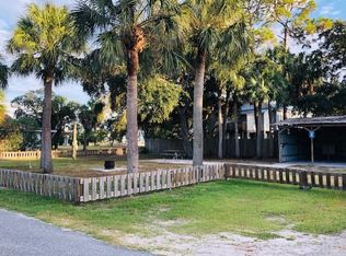 63 9th Ave W, Horseshoe Beach, FL 32648