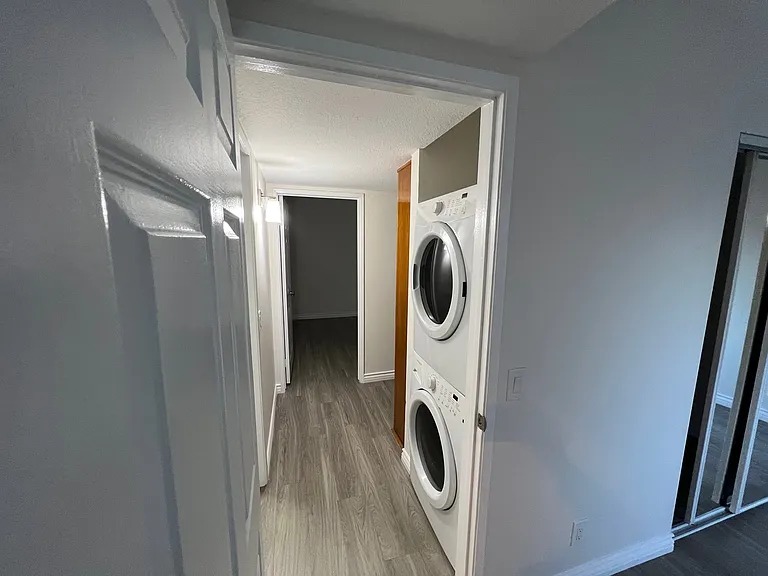 14615 Burbank Blvd #201 — Photo 7