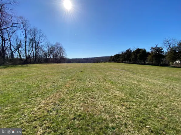577 Kulp Rd, Pottstown, PA 19465