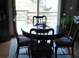 4 Castle Meadow Dr, Pawcatuck, CT 06379