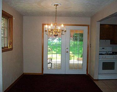 3rd image of 6772 Tunnelview Dr