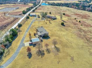 2715 N Karns Rd, Calumet, OK 73014