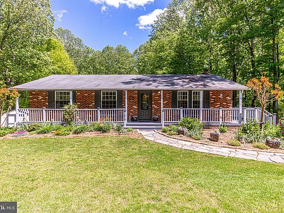 2nd image of 11819 Cornwell Dr