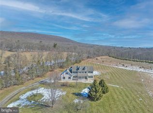 1096 High Dr, Tamaqua, PA 18252