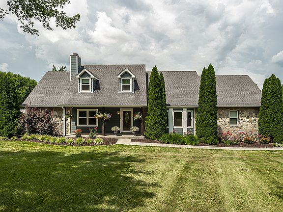 2nd image of 1301 Donna Ct