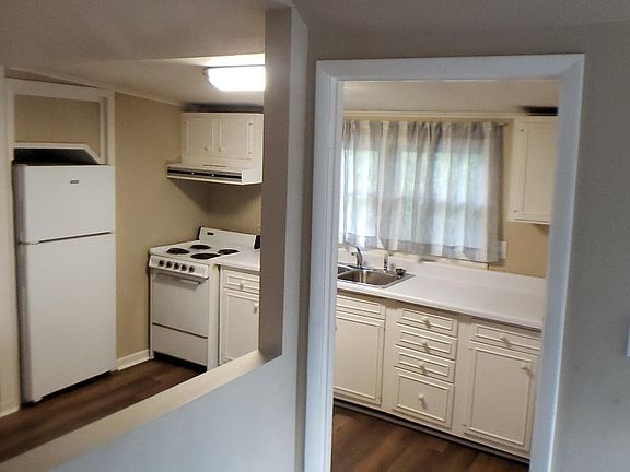5th image of 2806 27th Ave S APT B