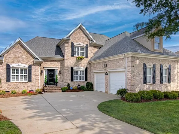 4310 Oakton Dr, High Point, NC 27265