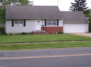 1094 Novak Rd, Grafton, OH 44044