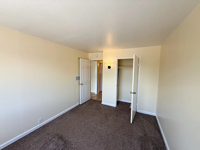348 4th Ave — Photo 8