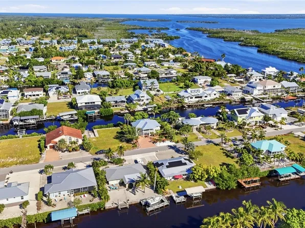 5304 Ann Arbor Dr, Bokeelia, FL 33922