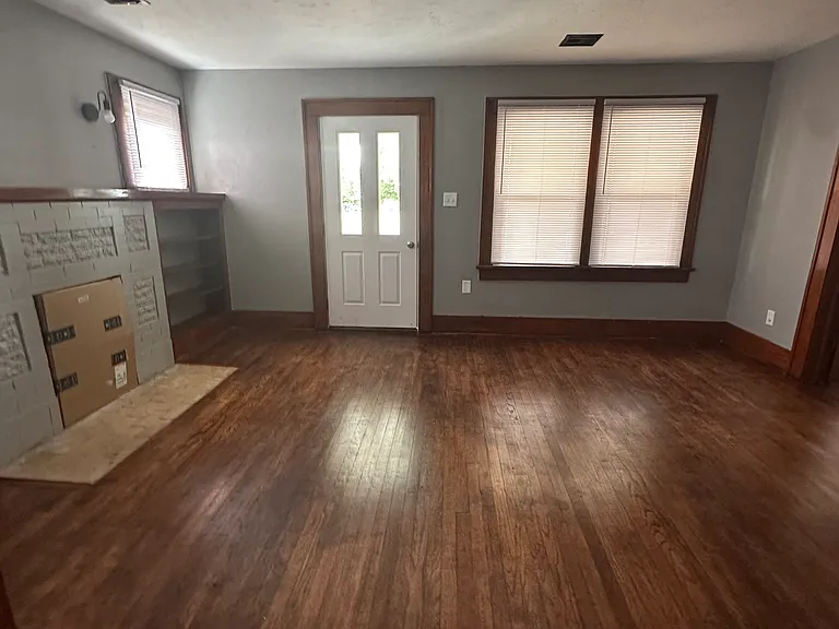 1619 W Iowa Ave — Photo 7