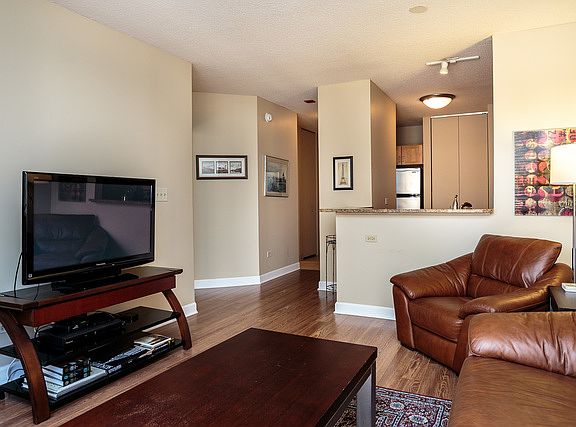 4th image of 222 N Columbus Dr APT 2807