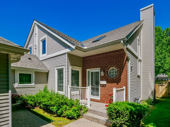5 Lakeside Dr W #23, Saint Catharines, ON L2M 1P3