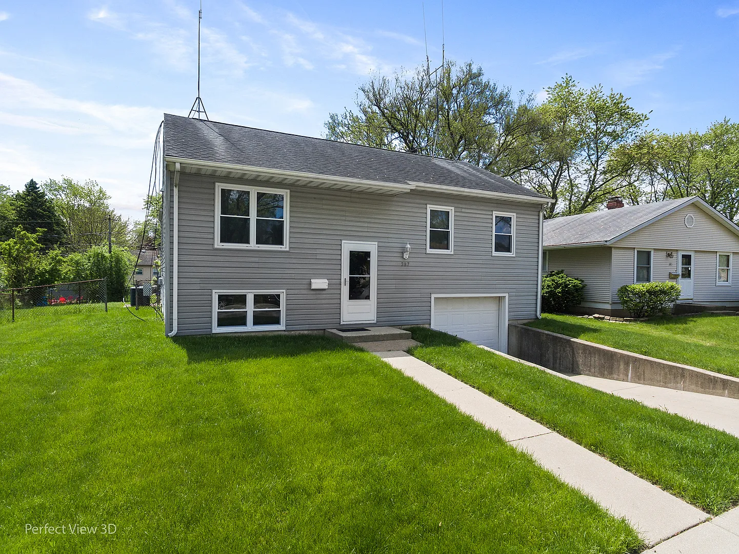 387 Mark Ave photo 1