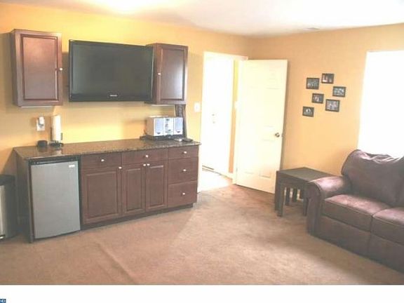 4th image of 336 Larose Dr