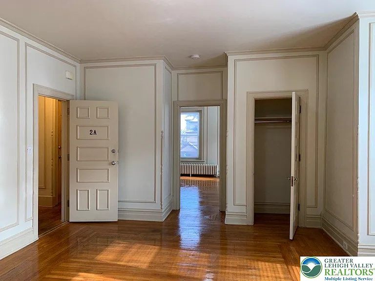 44 N 15th St #2A — Photo 4