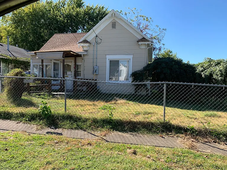 2337 N Ramsey Ave — Photo 1