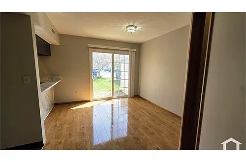 4923 Dublin Fls Photo 1