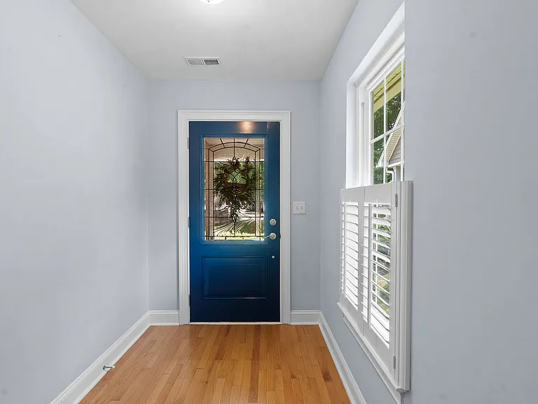 669 Fair Spring Dr — Photo 7
