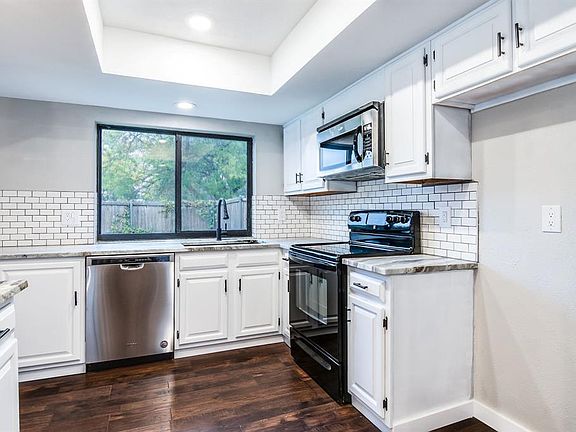 5th image of 1702 Redbird Cir