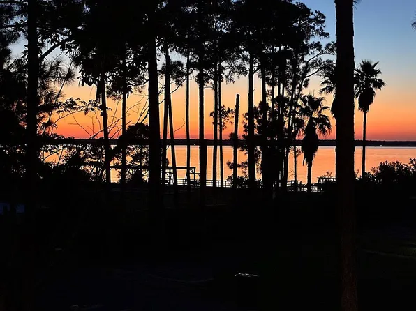 5441 N Shore Rd, Pensacola, FL 32507