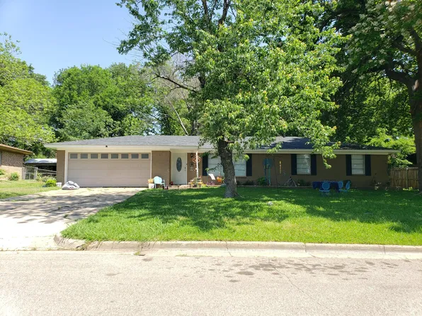 705 Plano St, Sulphur Springs, TX 75482