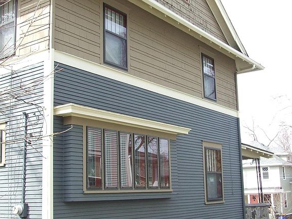 2nd image of 1420 Sherman St SE