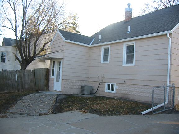 3rd image of 646 N 35th St
