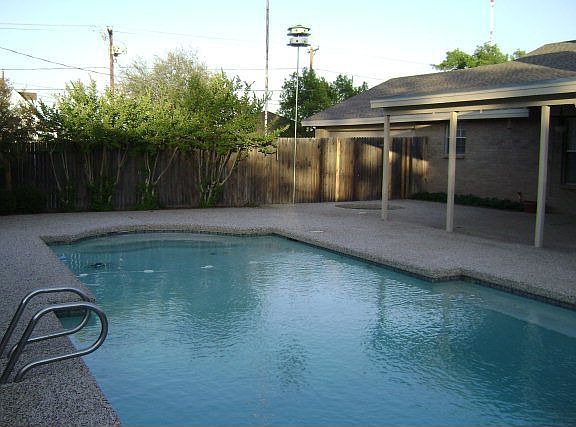 3rd image of 2816 Northtown Pl