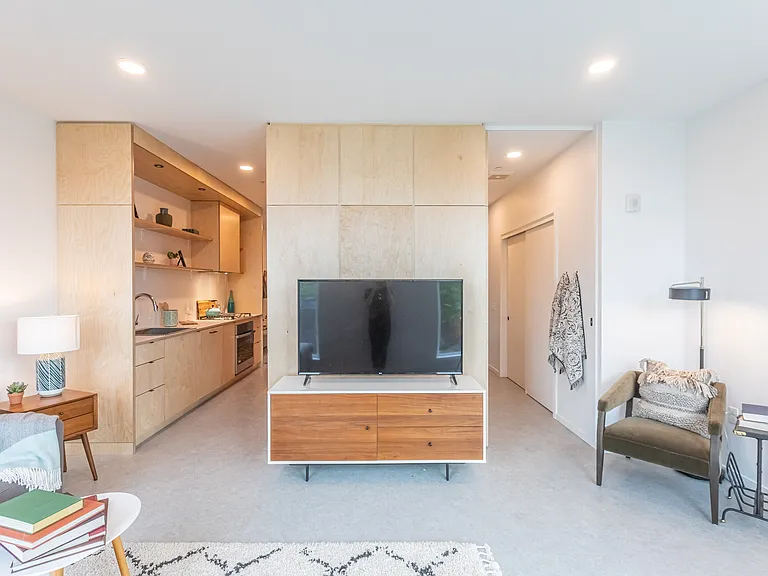 Artisan Apartments — Photo 12