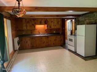 290 Roemerville Rd APT 2, Greentown, PA 18426