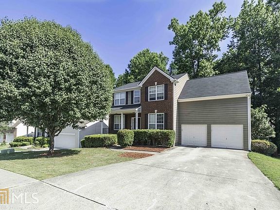 3rd image of 1902 Ashwood Grove Dr