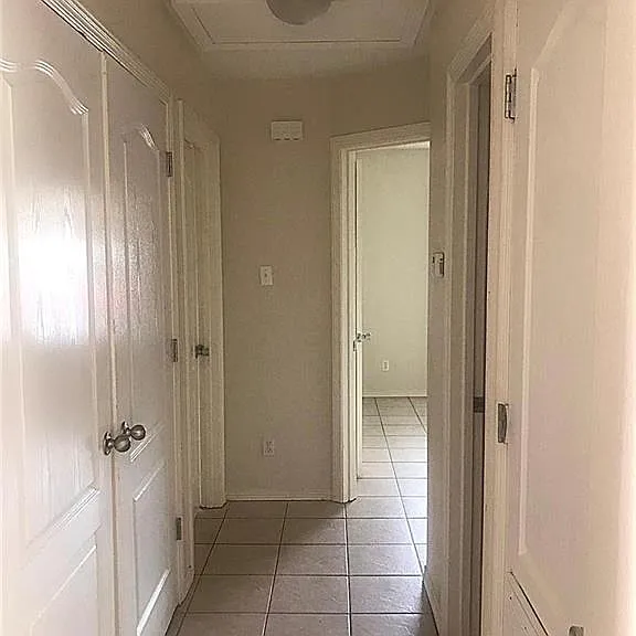 1105 S Palm Dr #4 — Photo 2