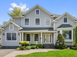 20 Carman Street, Massapequa, NY 11758