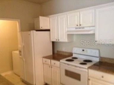 3rd image of 225 Southern Pecan Cir Unit 201