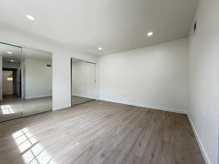 7293 Golfcrest Dr — Photo 17